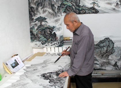 雄鹰图国画 - 雄鹰展翅图 - 99字画网